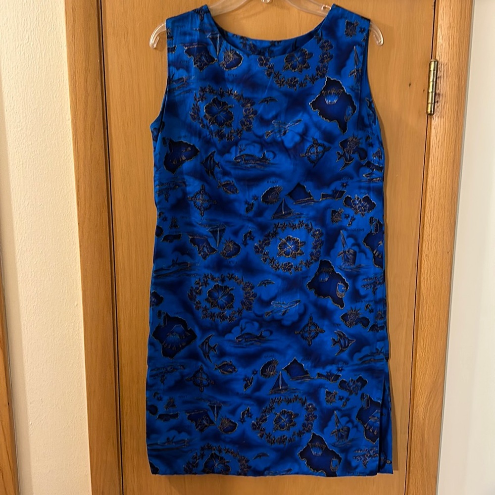 Ui-MaiKai Vintage Women’s Hawaiian Floral Sleeveless Shift Dress Blue Medium